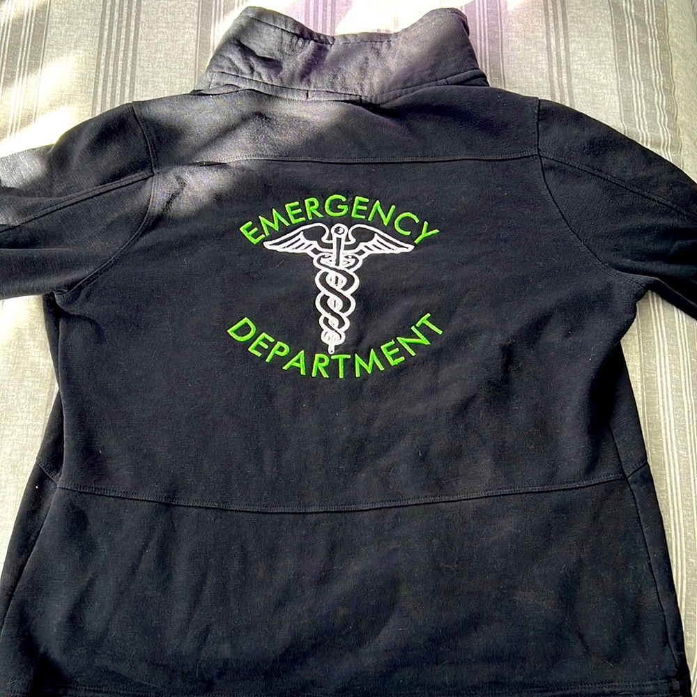 ED RN zip up